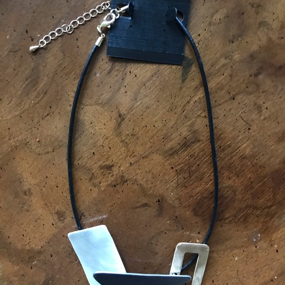 Kenneth Bell Necklace NWT - Picture 2 of 4